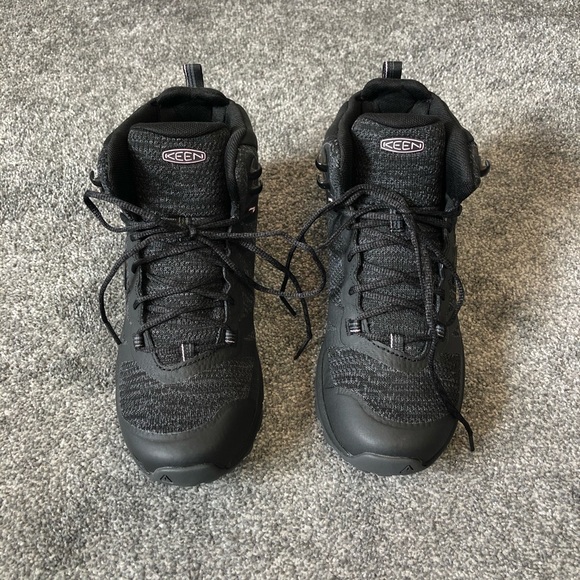 keen dry waterproof shoes